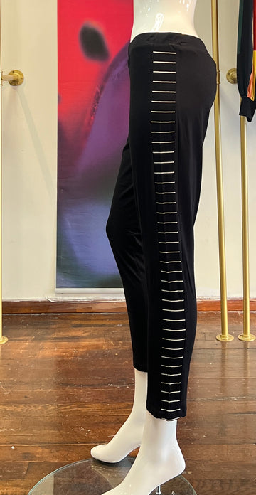 SIDE STRIPED LEGGING