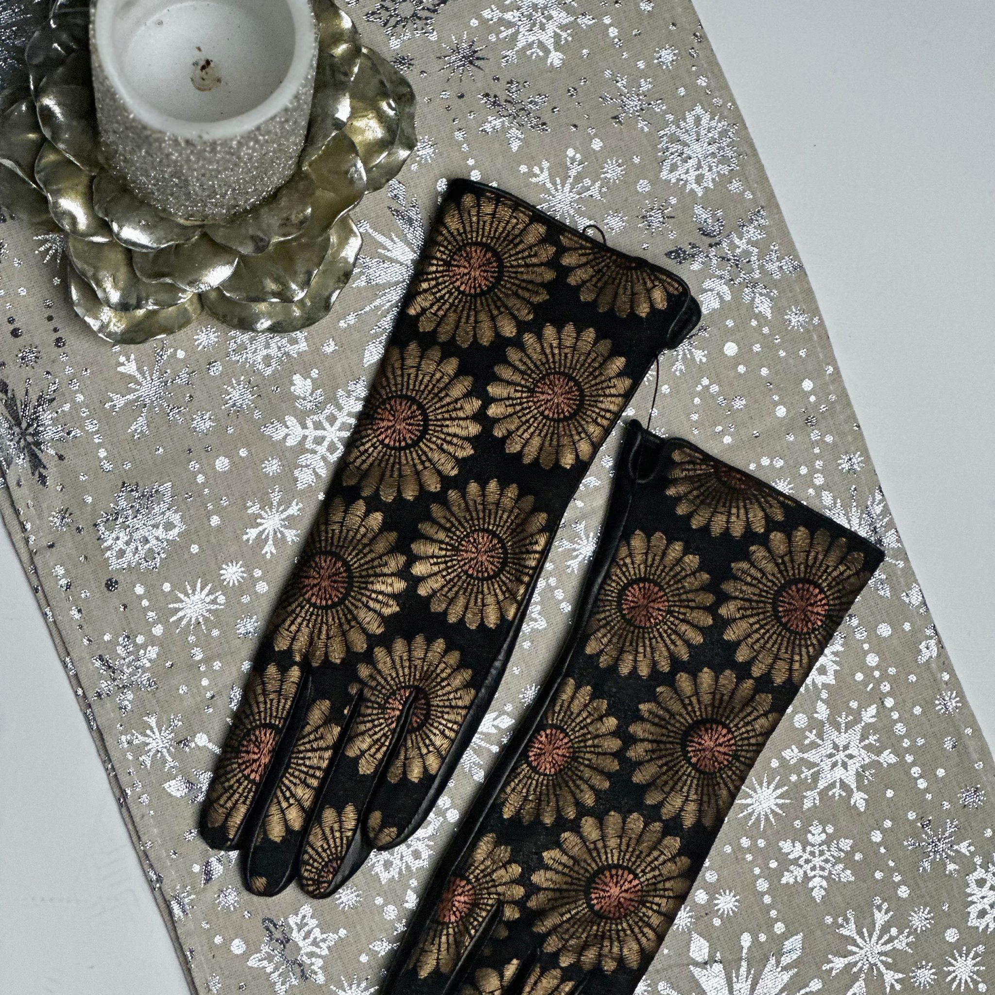 Black & Gold Daisy Gloves